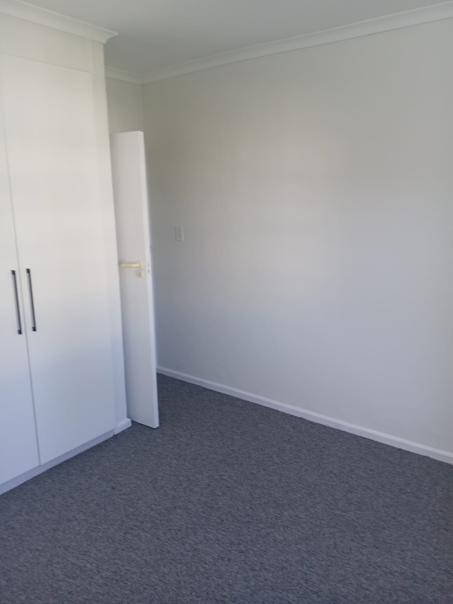 To Let 2 Bedroom Property for Rent in Dobson Western Cape